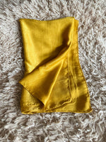 Charger l&#39;image dans la galerie, Foulard jaune moutarde
